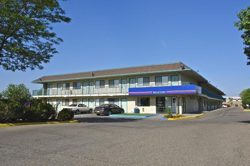 Hotel 6-pueblo, Co - I-25 2*