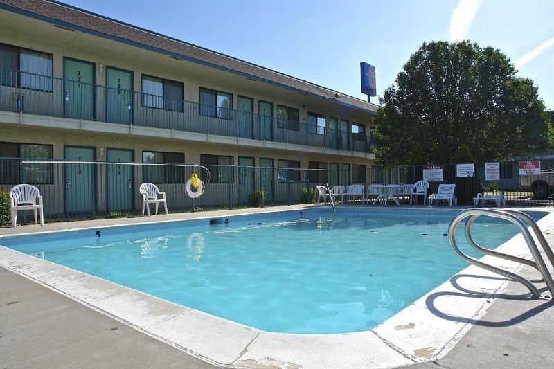 Hotel 6-pueblo, Co - I-25 Pueblo