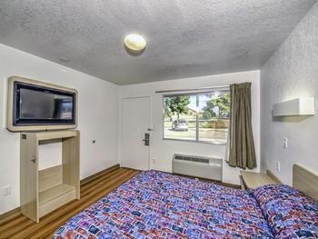 Hotel 6-pueblo, Co - I-25 Pueblo